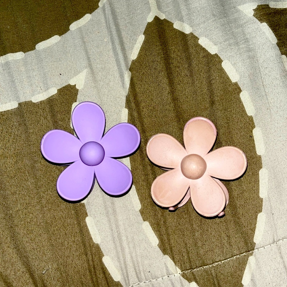 Claw clips